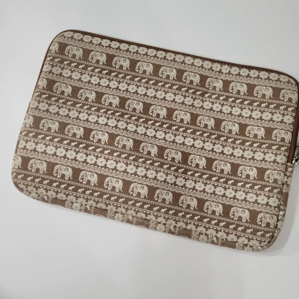 Kamor elephant laptop sleeve